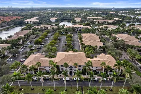 2804 Sarento Place Palm Beach Gardens FL 33410
