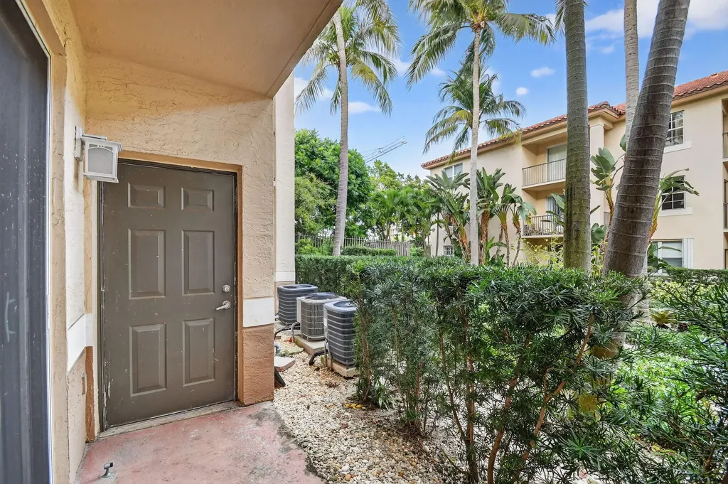 1805 N Flagler Drive West Palm Beach FL 33407