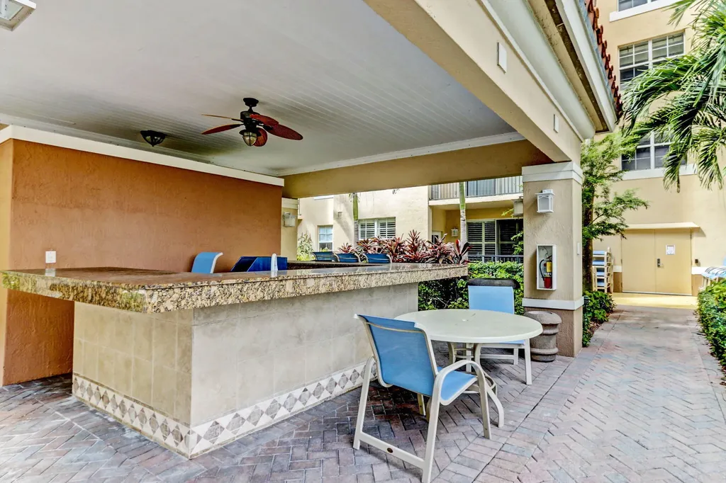 1805 N Flagler Drive West Palm Beach FL 33407