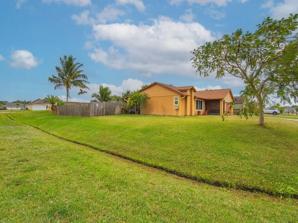 4401 SW Babylon Street Port St Lucie FL 34953