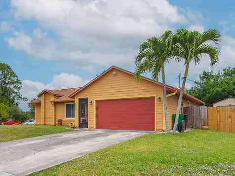 4401 SW Babylon Street Port St Lucie FL 34953