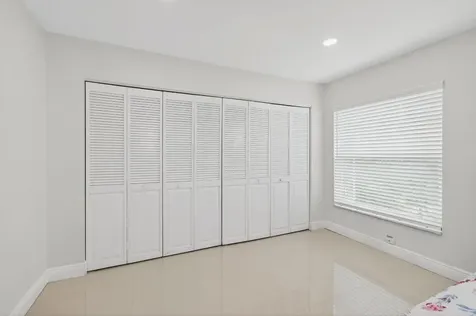 5735 Lakeview Mews Circle Boynton Beach FL 33437