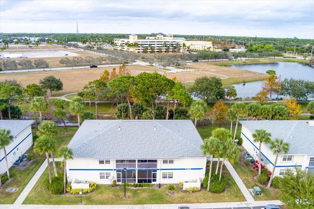 1506 SE Royal Green Circle Port St Lucie FL 34952
