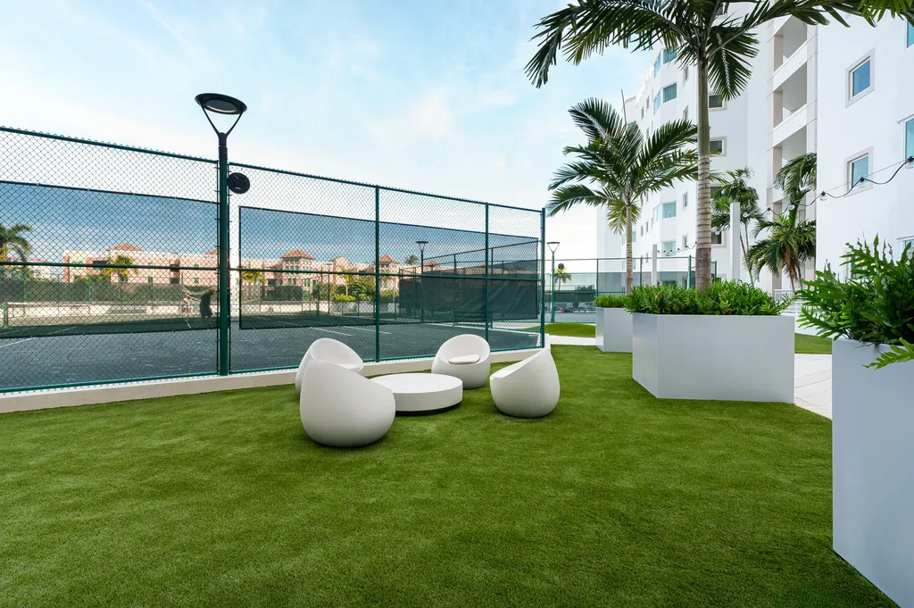 300 SE 5th Avenue Boca Raton FL 33432
