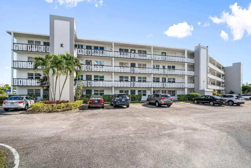 187 Wellington K West Palm Beach FL 33417
