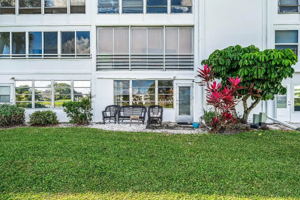 187 Wellington K West Palm Beach FL 33417