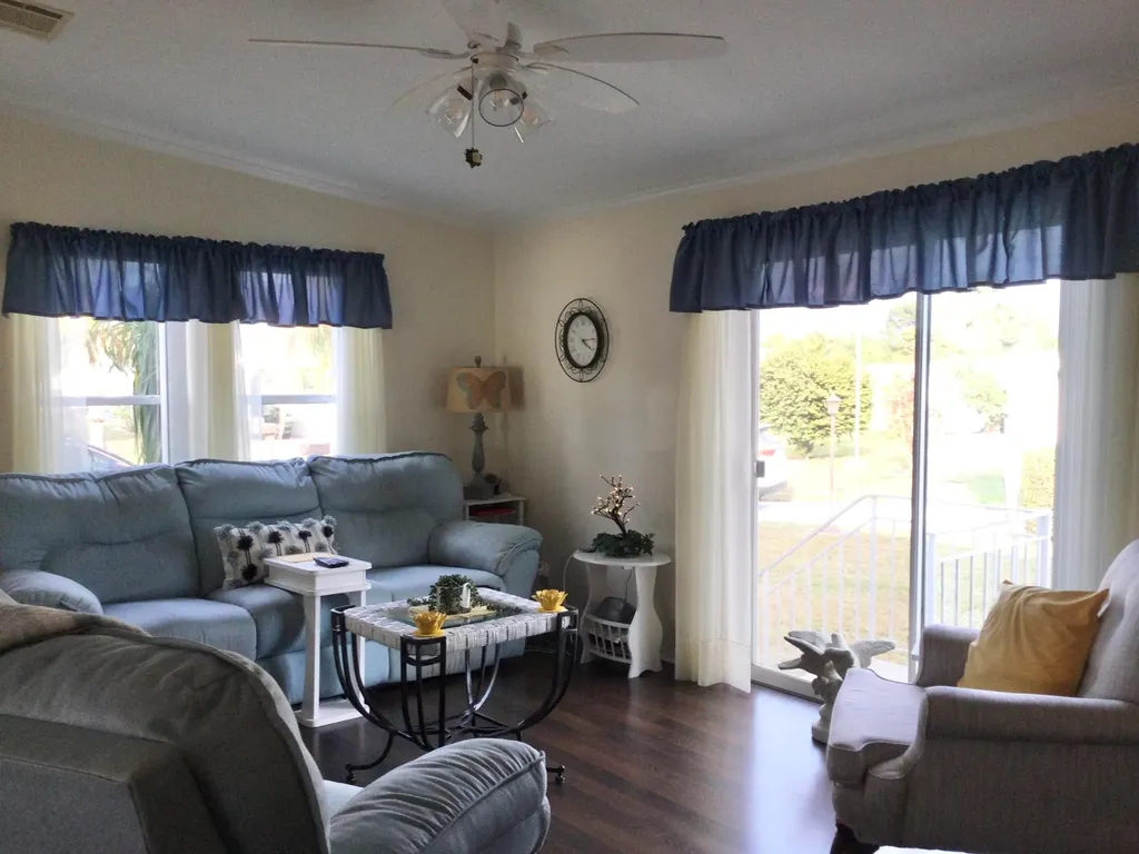 11 SE Hidalgo Lane Port St Lucie FL 34952