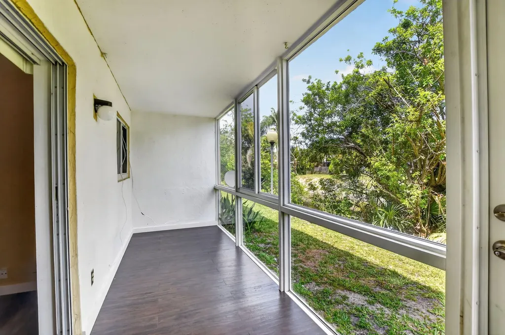 9220 SW 3rd Street Boca Raton FL 33428