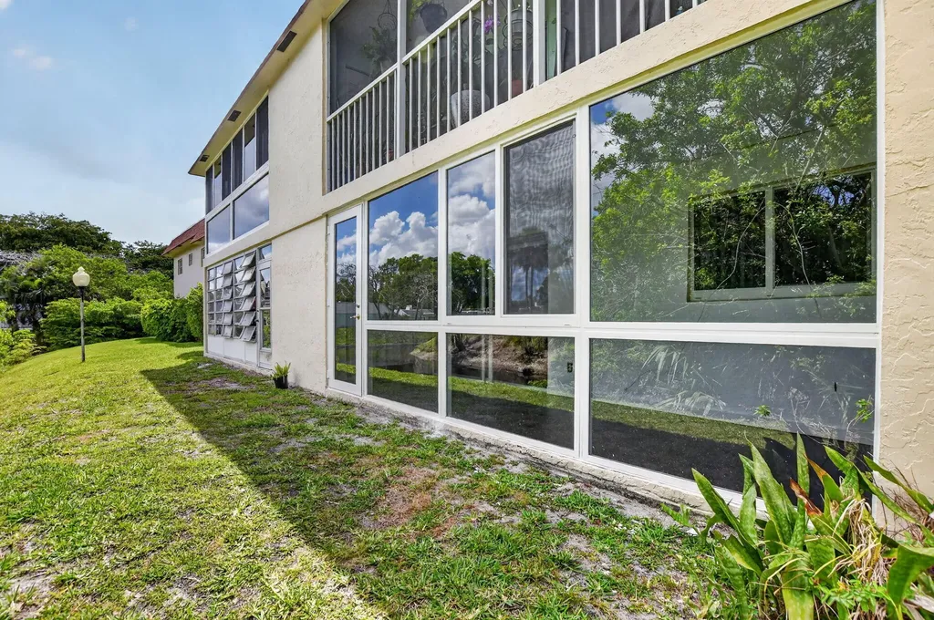 9220 SW 3rd Street Boca Raton FL 33428