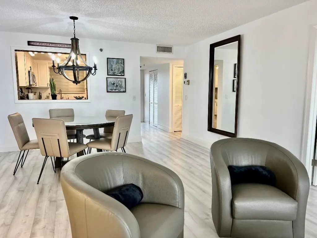 7770 Tahiti Lane Lake Worth FL 33467