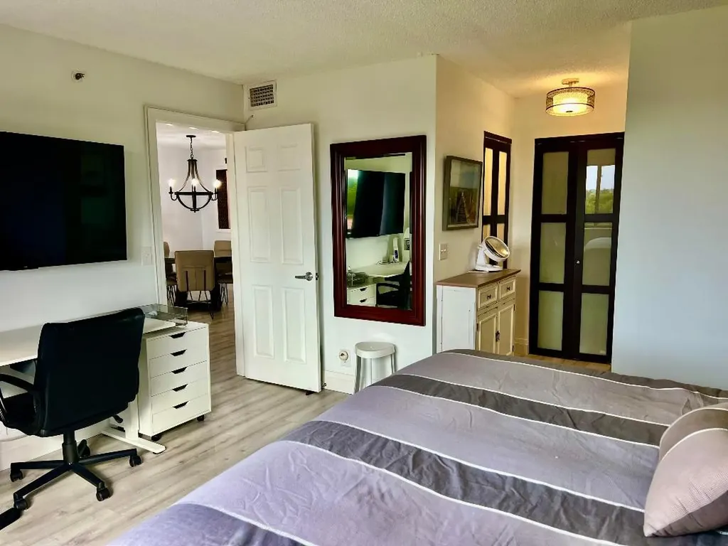 7770 Tahiti Lane Lake Worth FL 33467