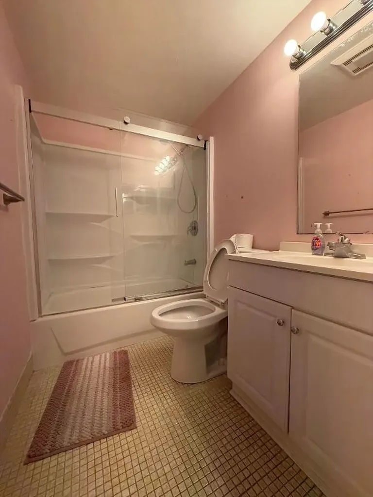 70 Easthampton C West Palm Beach FL 33417