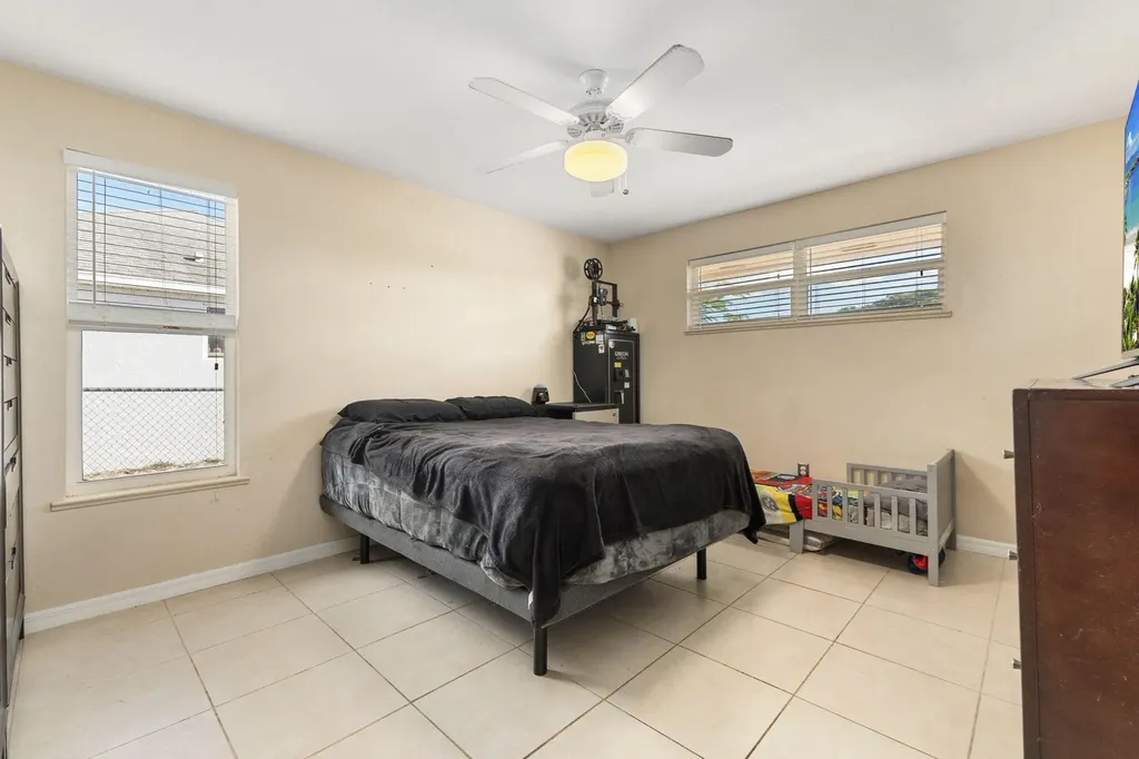 449 SE Oakridge Drive Port St Lucie FL 34984