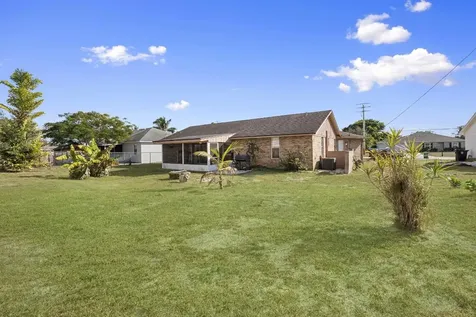 449 SE Oakridge Drive Port St Lucie FL 34984