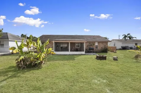 449 SE Oakridge Drive Port St Lucie FL 34984