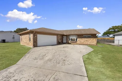 449 SE Oakridge Drive Port St Lucie FL 34984