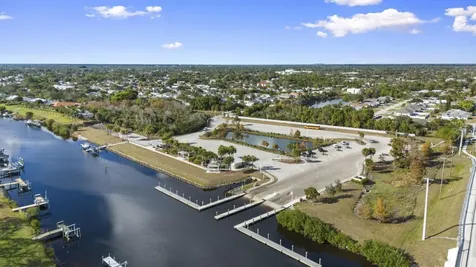 449 SE Oakridge Drive Port St Lucie FL 34984