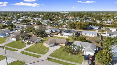 449 SE Oakridge Drive Port St Lucie FL 34984