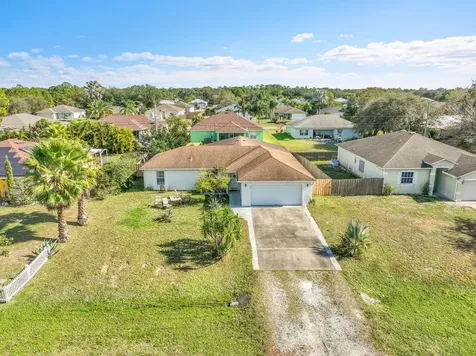 7856 101st Avenue Vero Beach FL 32967