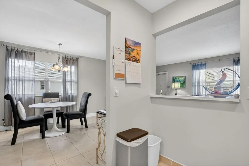471 Monaco J Delray Beach FL 33446