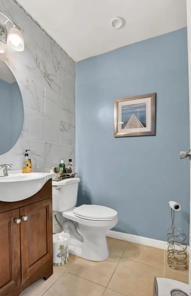 471 Monaco J Delray Beach FL 33446