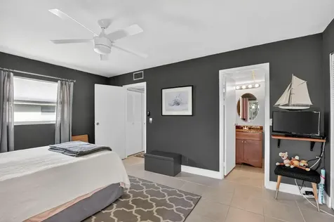 471 Monaco J Delray Beach FL 33446