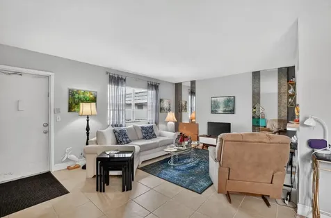 471 Monaco J Delray Beach FL 33446