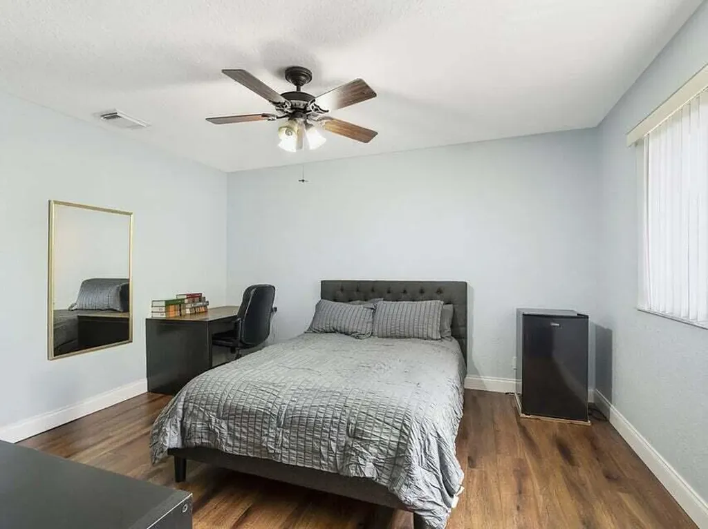 846 Gazetta Way West Palm Beach FL 33413