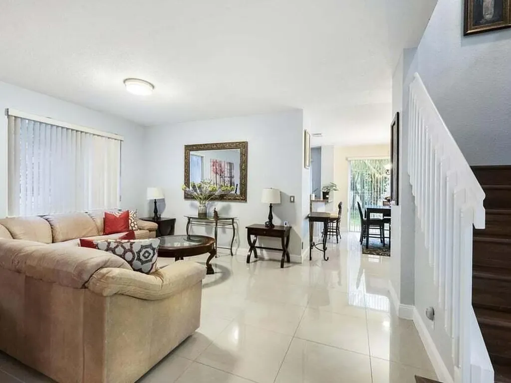 846 Gazetta Way West Palm Beach FL 33413