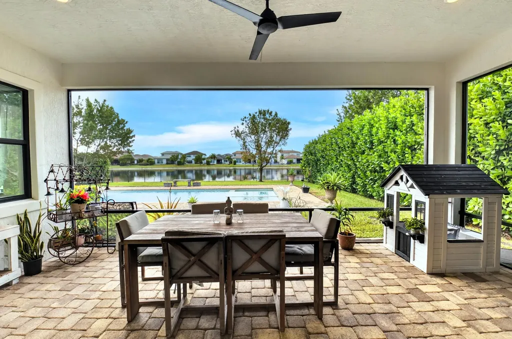 9244 Grand Prix Lane Boynton Beach FL 33472
