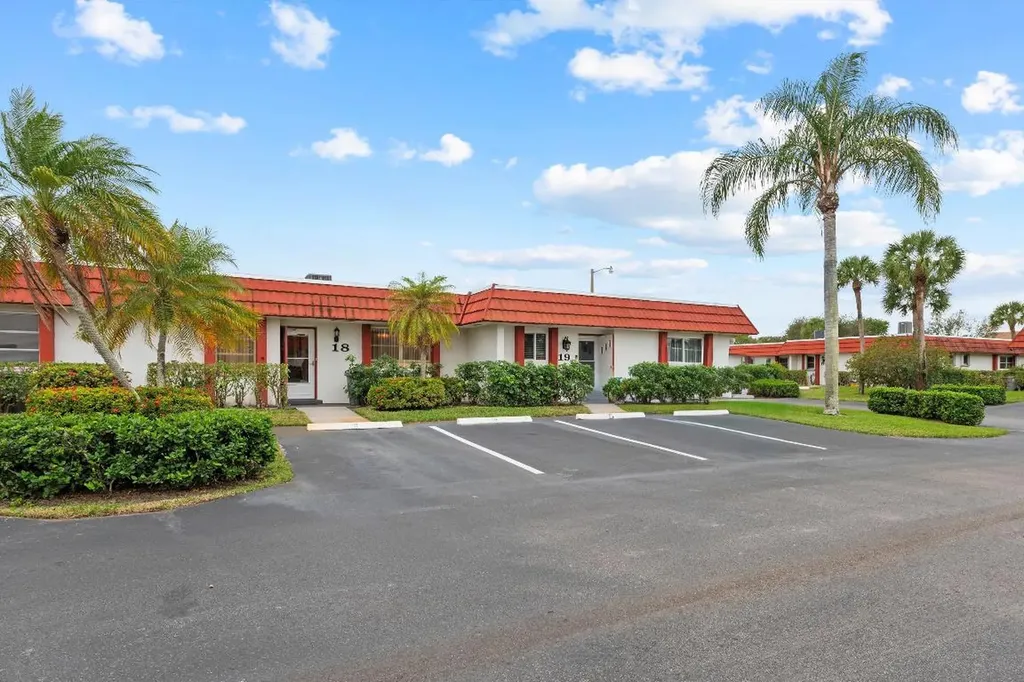 5800 Fernley Drive W West Palm Beach FL 33415