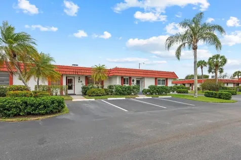 5800 Fernley Drive W West Palm Beach FL 33415