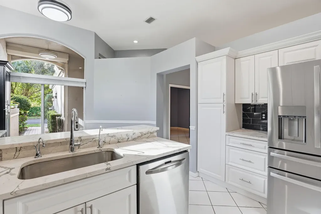 5405 Monterey Circle Delray Beach FL 33484