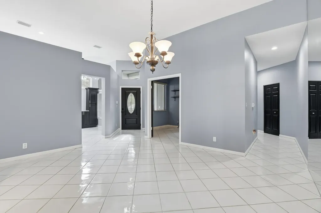 5405 Monterey Circle Delray Beach FL 33484