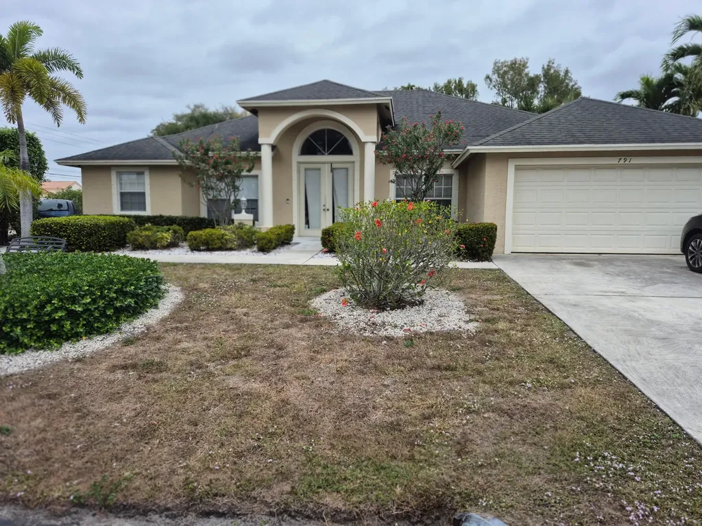 791 SW Dolores Avenue Port St Lucie FL 34983