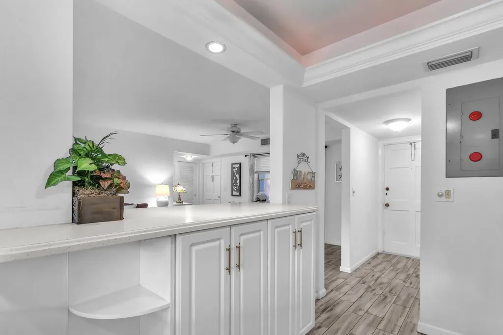 5540 Tamberlane Circle Palm Beach Gardens FL 33418