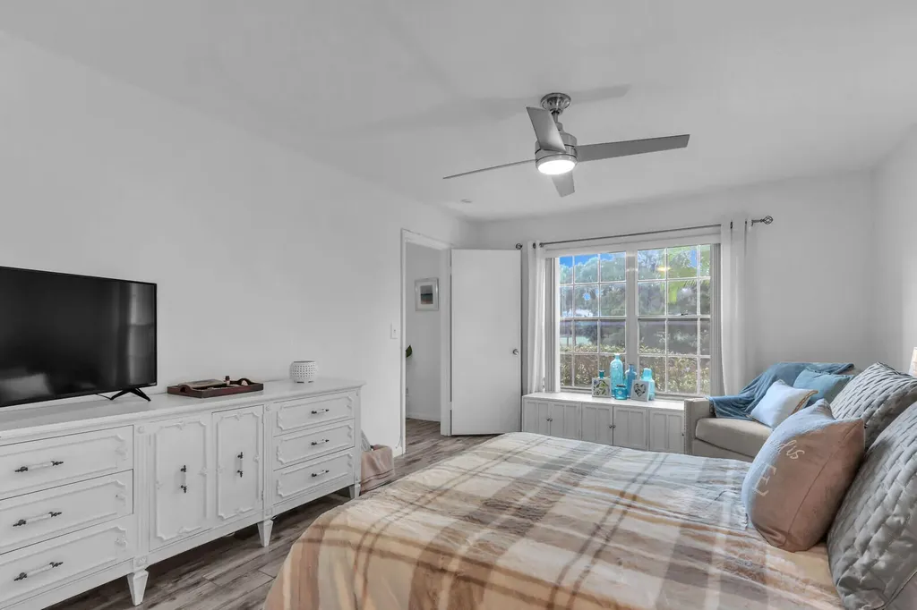 5540 Tamberlane Circle Palm Beach Gardens FL 33418