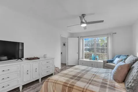 5540 Tamberlane Circle Palm Beach Gardens FL 33418