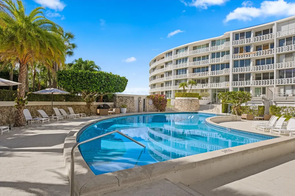 2760 S Ocean Boulevard Palm Beach FL 33480