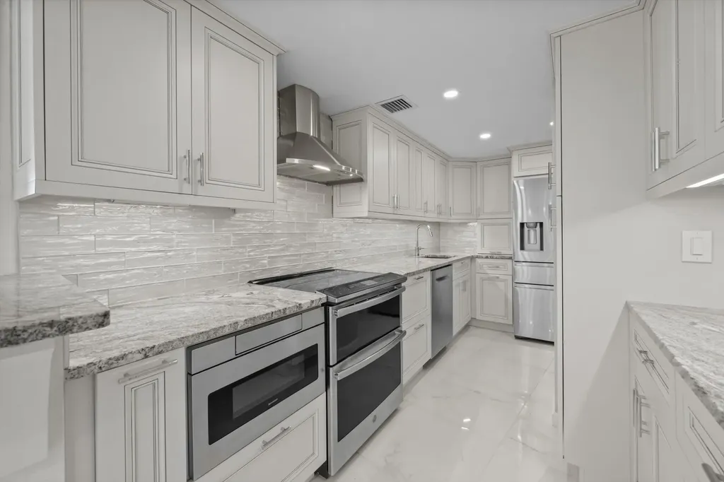 2760 S Ocean Boulevard Palm Beach FL 33480