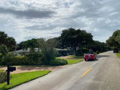 956 Tulip Lane Vero Beach FL 32963
