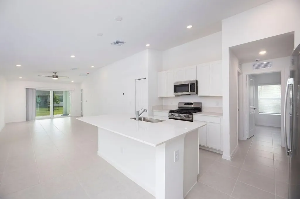 11146 NW Fernbrook Drive Port St Lucie FL 34987