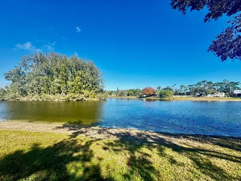 5812 Killarney Avenue Fort Pierce FL 34951