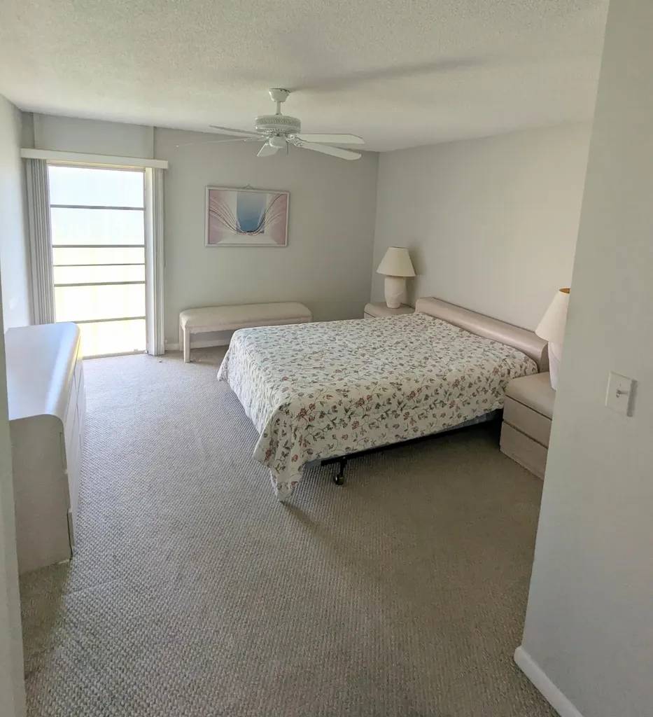 2 Golfs Edge West Palm Beach FL 33417