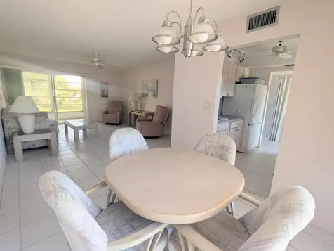 2 Golfs Edge West Palm Beach FL 33417