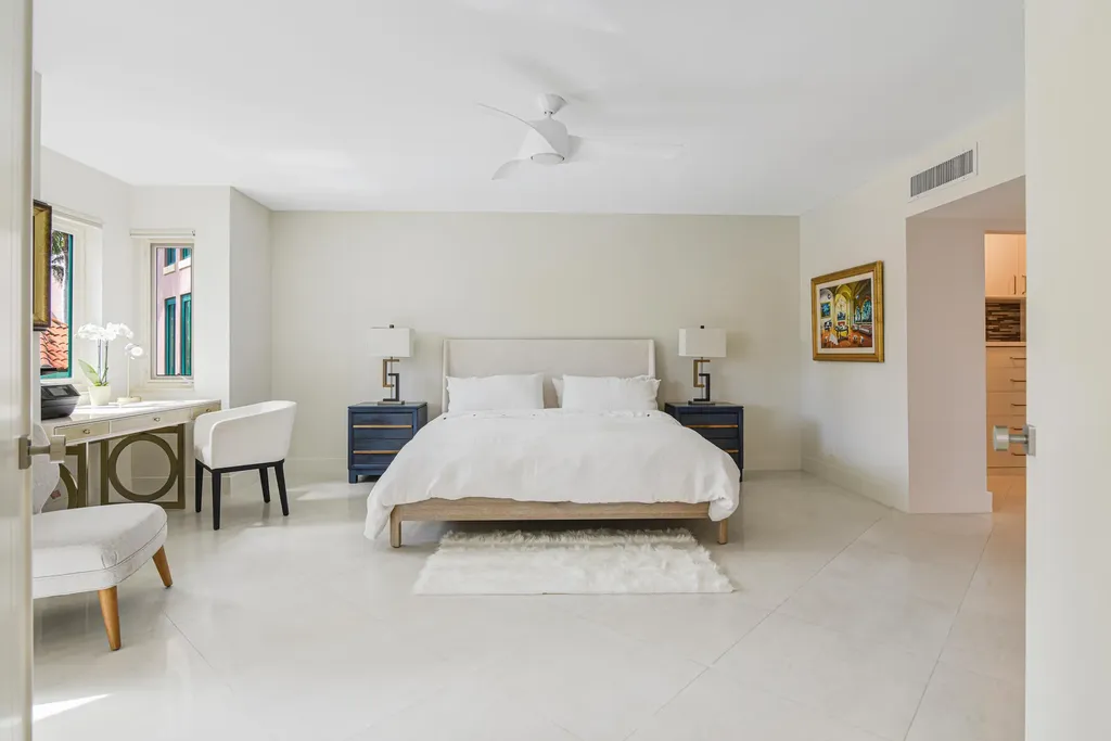 100 SE 5th Avenue Boca Raton FL 33432