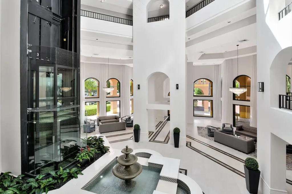 100 SE 5th Avenue Boca Raton FL 33432