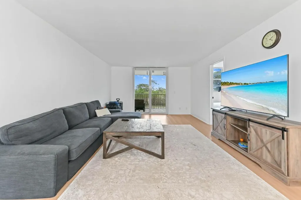 5700 NW 2nd Avenue Boca Raton FL 33487