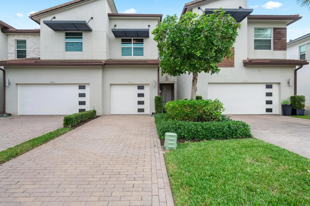 9059 Kingsmoor Way Lake Worth FL 33467