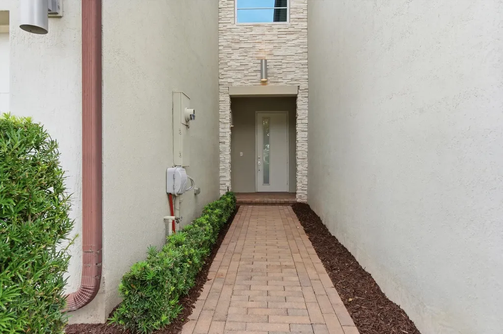 9059 Kingsmoor Way Lake Worth FL 33467